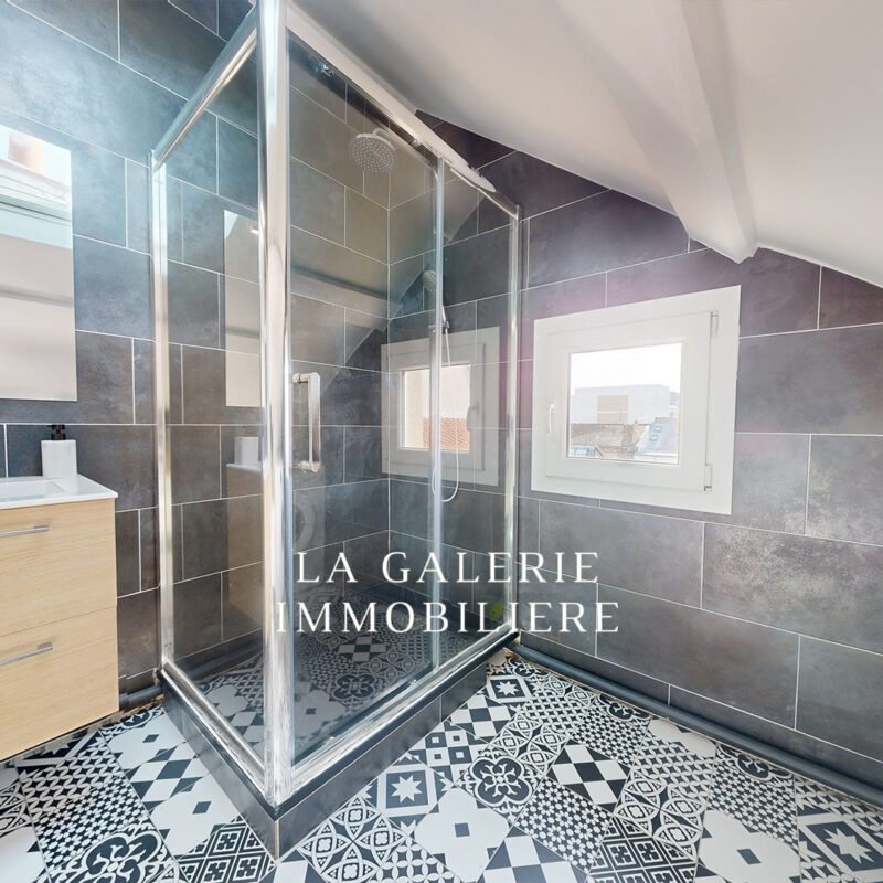 RARE 2 PIÈCES CLIMATISÉ TRÈS BON ÉTAT – SPÉCIAL INVESTISSEUR – RENTABILITÉ 2600 EUROS/MOIS à Argenteuil (95100)