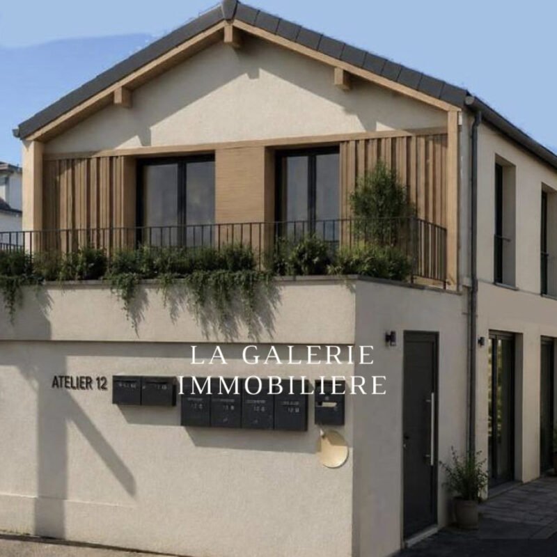 Sannois. Gare à 4 minutes à pied. De l&rsquo;entrepôt brut au loft duplex de 4 chambres à Sannois (95110)