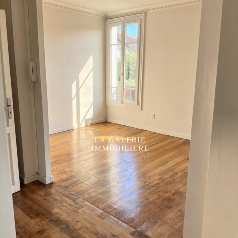 APPARTEMENT 3P 47M2- 7 MIN TRAMWAY BELVÉDÈRE LIMITE PUTEAUX à Suresnes (92150)