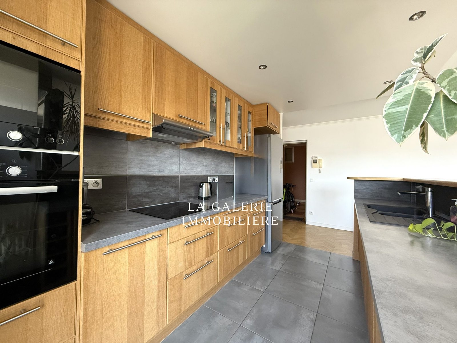 Appartement 4 pièces cave + parking à Puteaux (92800) – Image 7