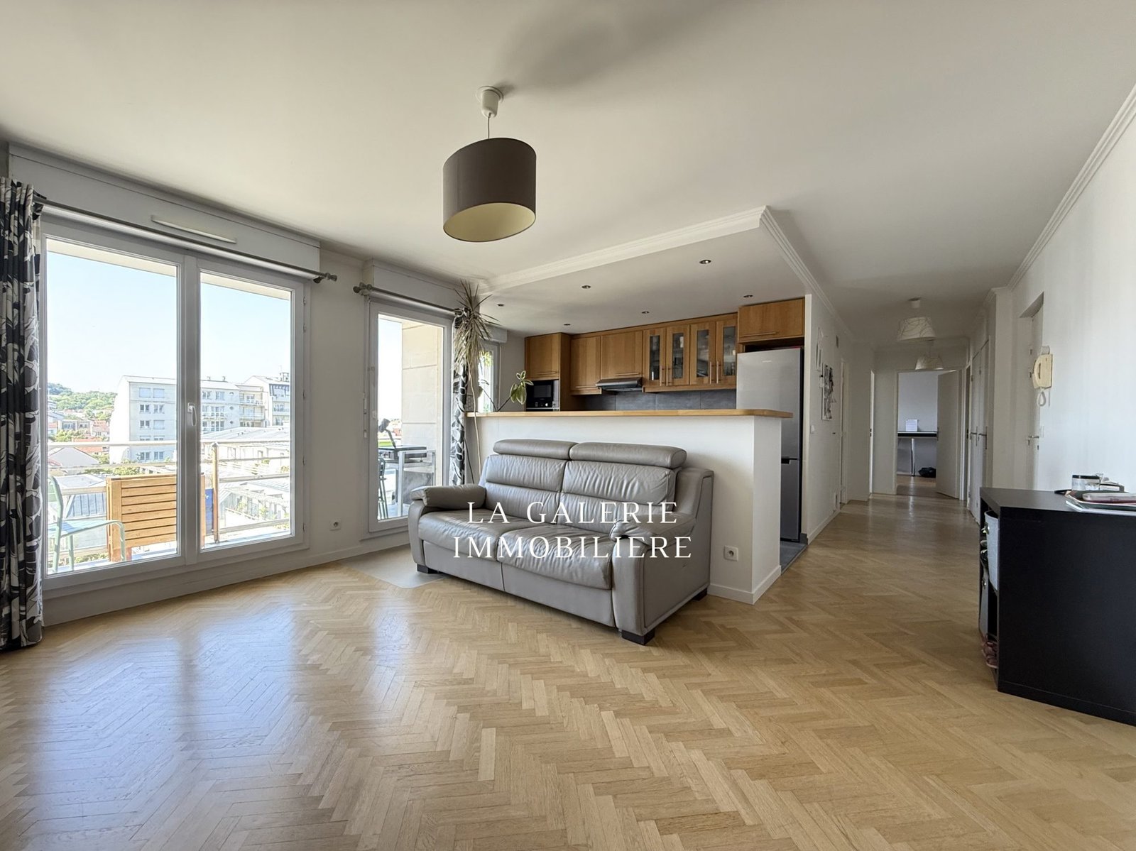 Appartement 4 pièces cave + parking à Puteaux (92800) – Image 3