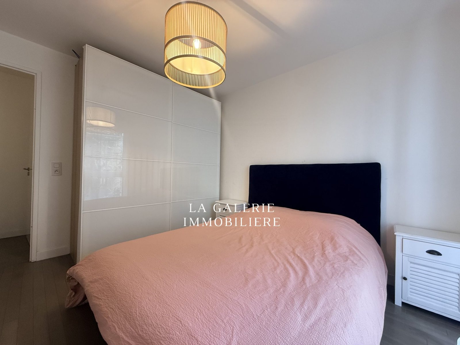 Location meublée - 3 pièces 63 m² et parking à Puteaux (92800) – Image 6