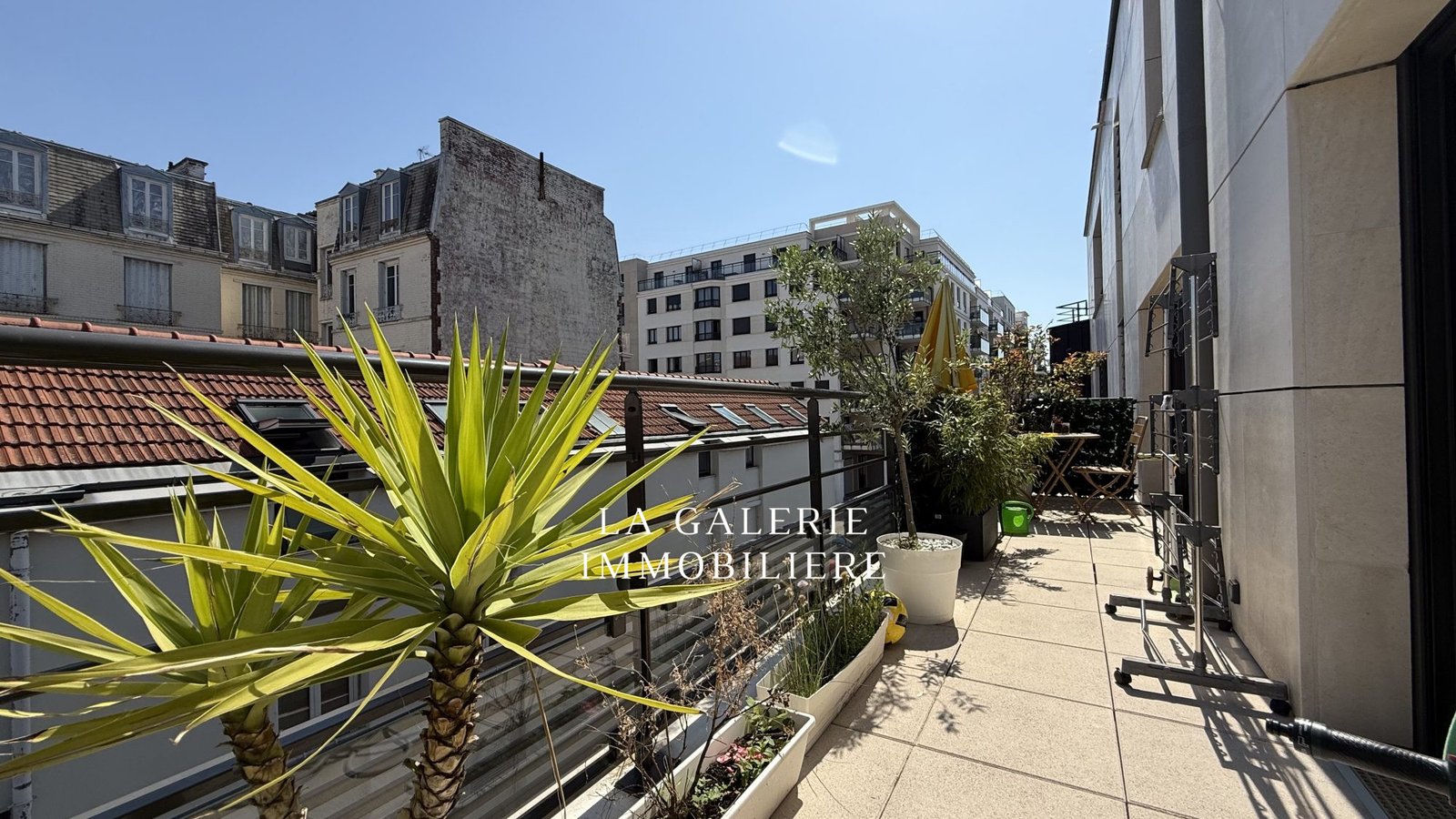 Location meublée - 3 pièces 50m², terrasse et parking à Suresnes (92150) – Image 8
