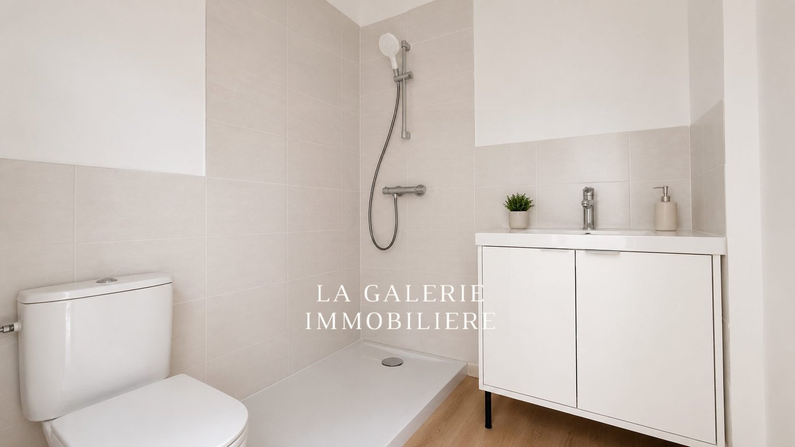 Comme une maison + local et frais de notaire réduits à Puteaux (92800) – Image 5