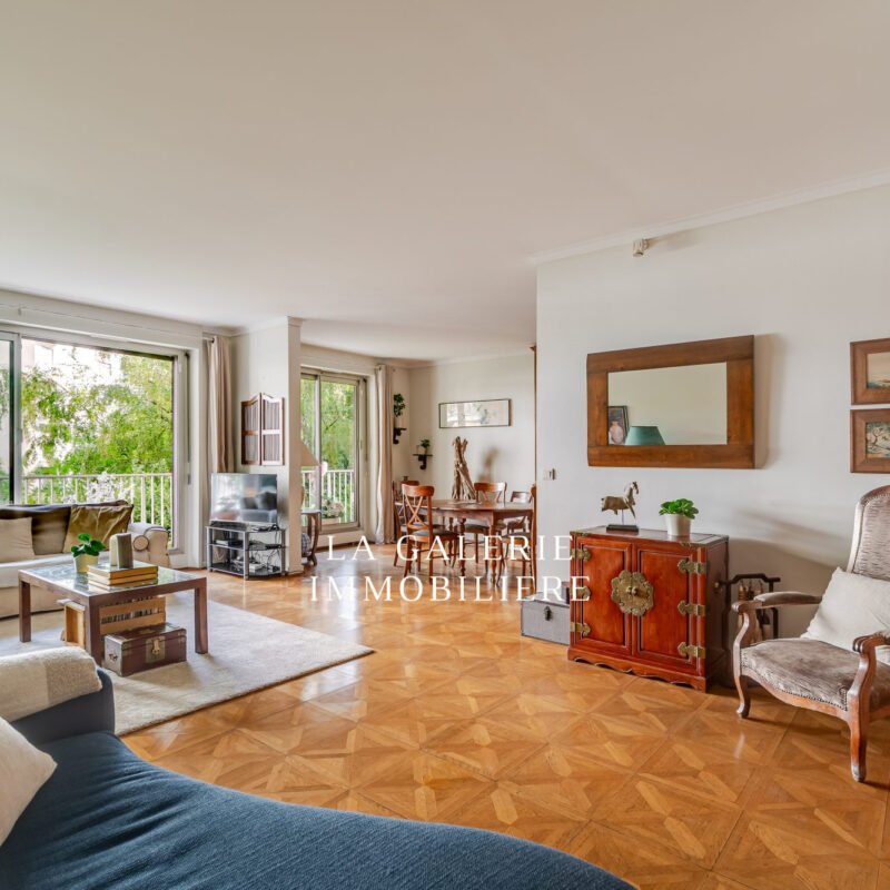 Appartement familial 4 chambres, 2 grands balcons côté jardin au calme, secteur Cité scolaire Pasteur – box en sus à Neuilly-sur-Seine (92200)