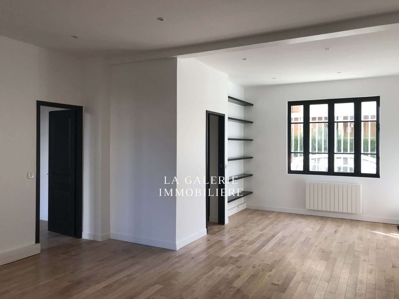 Local commercial 61 m² · à Courbevoie · 61 m² · 1 850 €/mois