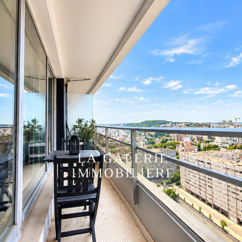 Location meublée – Studio 39 m² avec balcon et vue dégagée à Puteaux (92800)