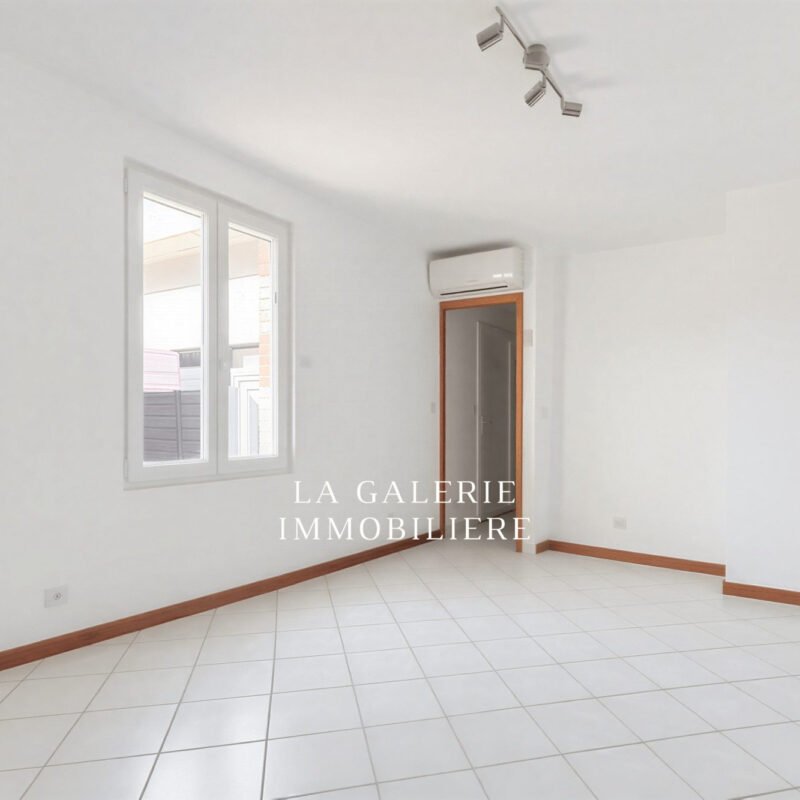 Maison climatisée 5p avec terrasse 50m2 -Garage 50m2 – Sous-sol total 40m2- École Henri Martin à Colombes (92700)