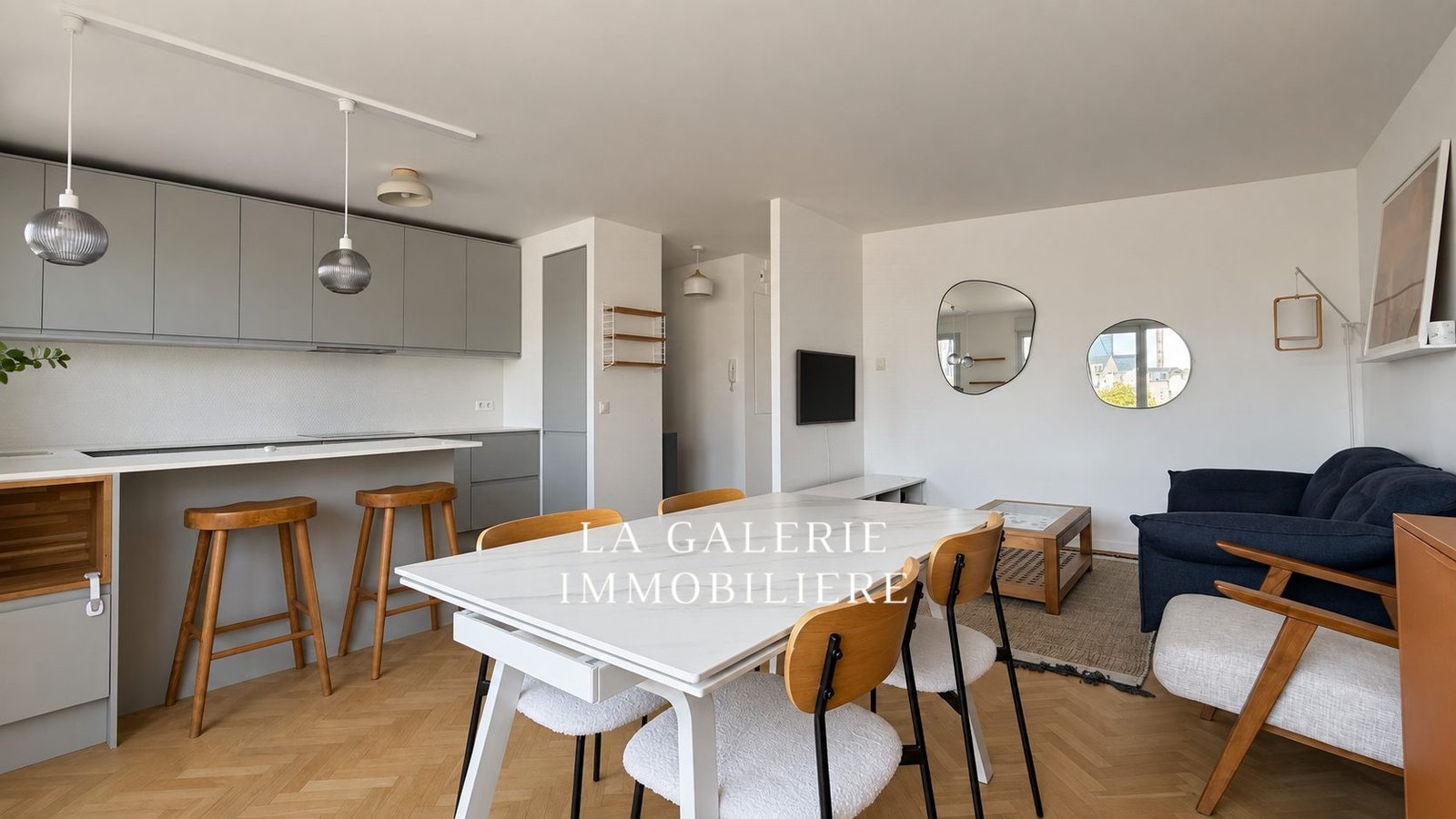 Location meublée - 3 pièces 66m², balcon cave & parking à Suresnes (92150) – Image 2