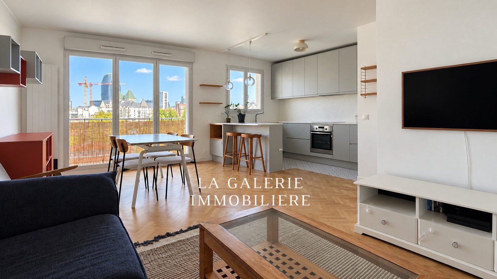 Location meublée - 3 pièces 66m², balcon cave & parking à Suresnes (92150) – Image 4