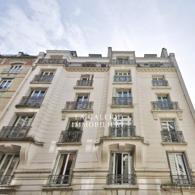 PARIS 14ÈME – 2P SUR COUR 42m2 à Paris (75014)