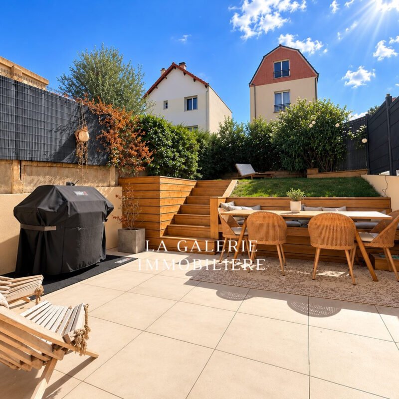 Location meublée – Maison 4 pièces, jardin et parking à Nanterre (92000)